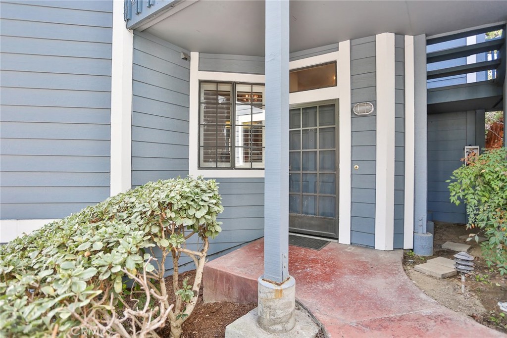 8191 Sandcove Circle 102, Huntington Beach CA 92646 - photo 11
