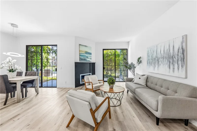 8192 Sandcove Cir 106, Huntington Beach