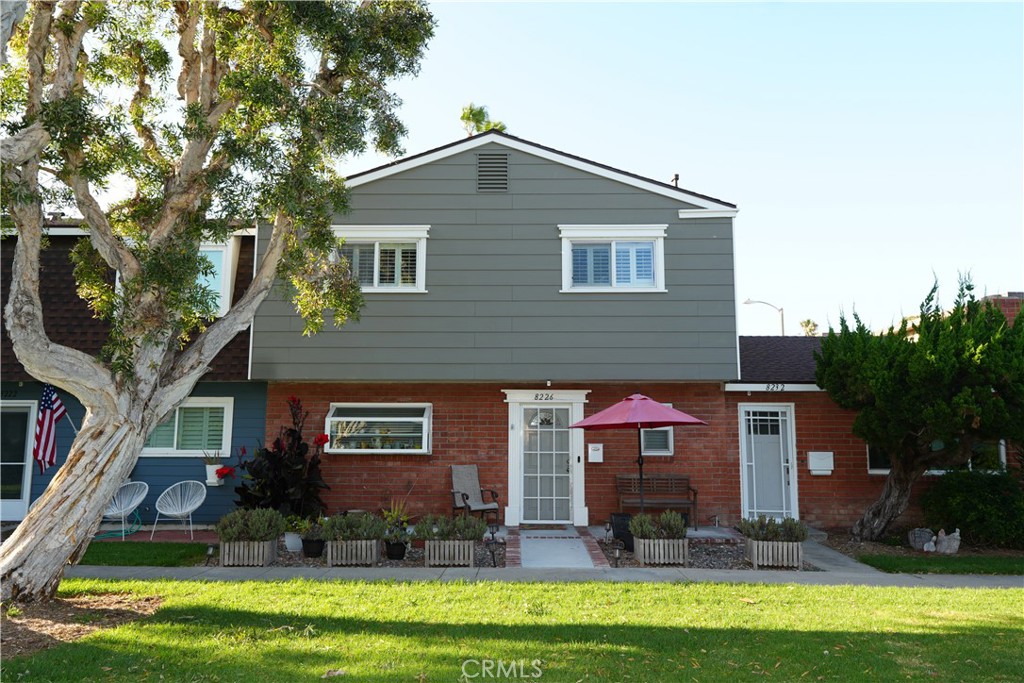 Largest floor plan in Surfside by the Sea - 8226 Pennington Dr, Huntington Beach CA 92646 - photo 1