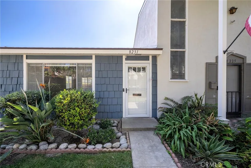 8231 Deerfield Drive, Huntington Beach