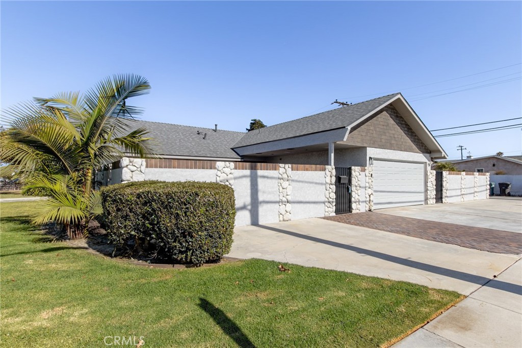 8232 Indianapolis, Huntington Beach CA 92646 - photo 16