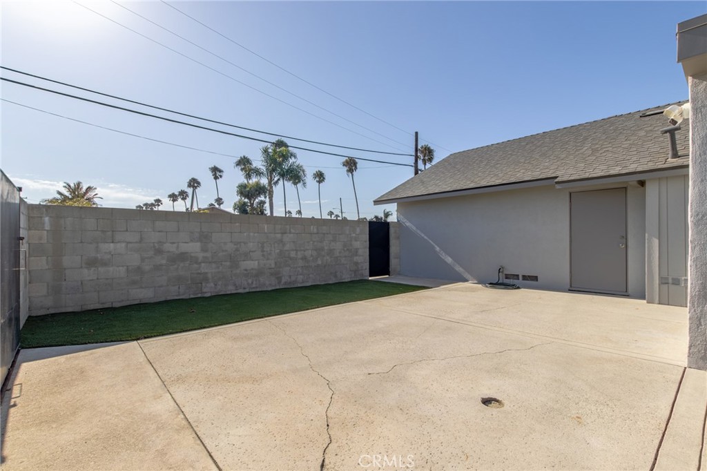 8232 Indianapolis, Huntington Beach CA 92646 - photo 24