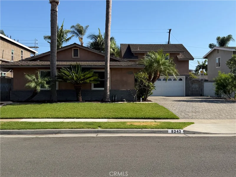 8242 Lambert Drive, Huntington Beach, CA 92647