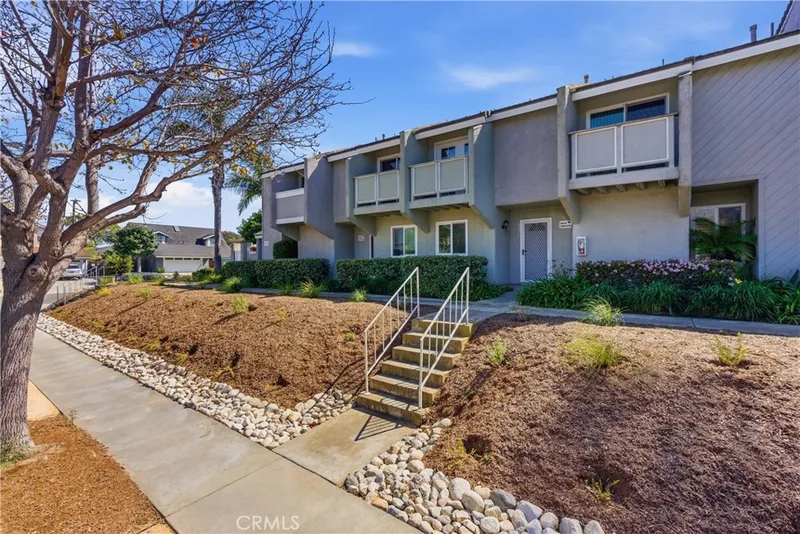 8276 Constantine Drive, Huntington Beach, CA 92646