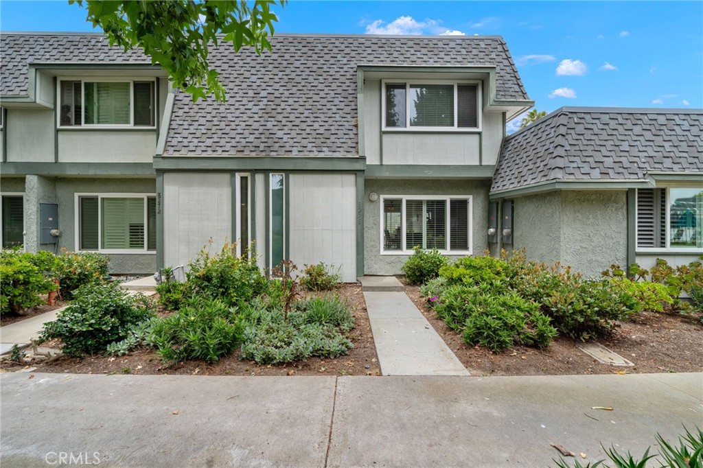 Beautiful Mariners Cove West Townhome - 8278 Artista Drive, Huntington Beach CA 92646 - photo 1