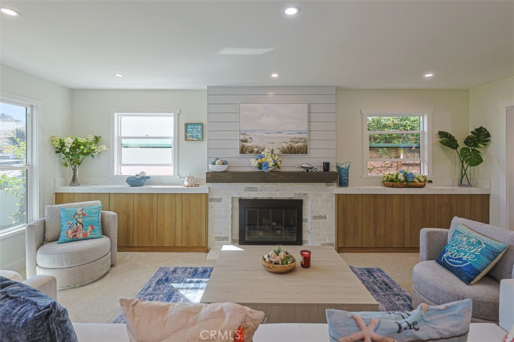 Living room - 8331 Snowbird Drive, Huntington Beach CA 92646 - photo 8