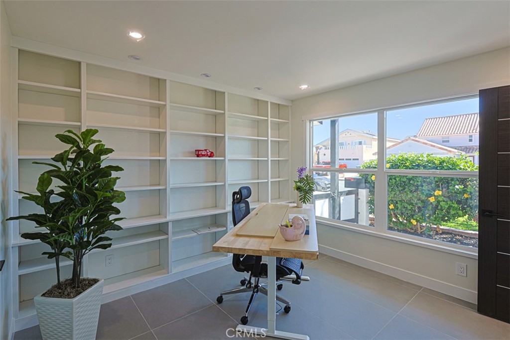 1 bedroom downstair - 8331 Snowbird Drive, Huntington Beach CA 92646 - photo 35