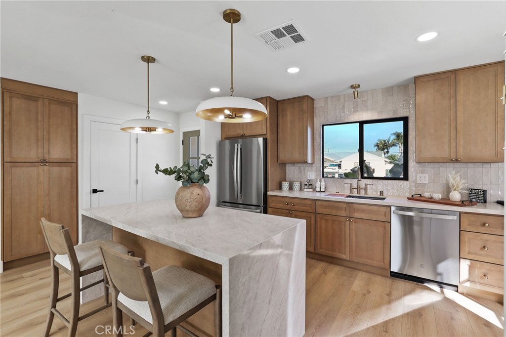 8352 Friesland, Huntington Beach CA 92647 - photo 8