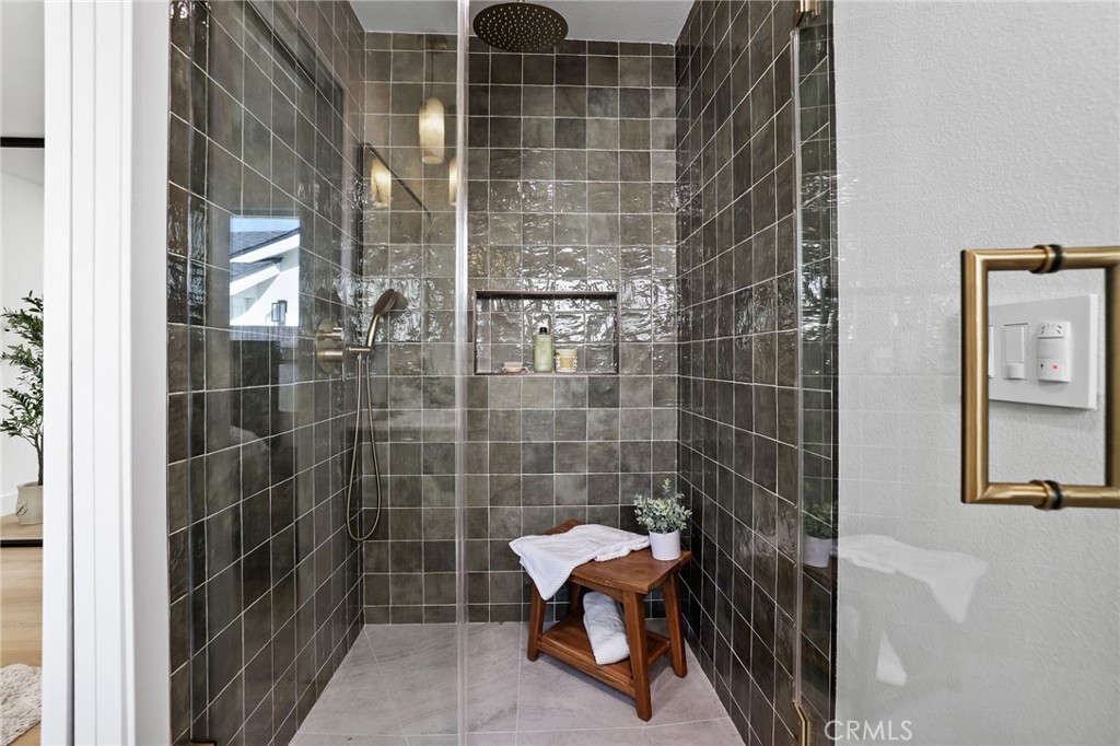 8352 Friesland, Huntington Beach CA 92647 - photo 15
