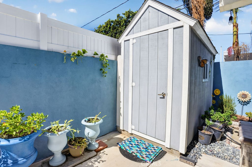 8391 Enfield Circle, Huntington Beach CA 92646 - photo 32