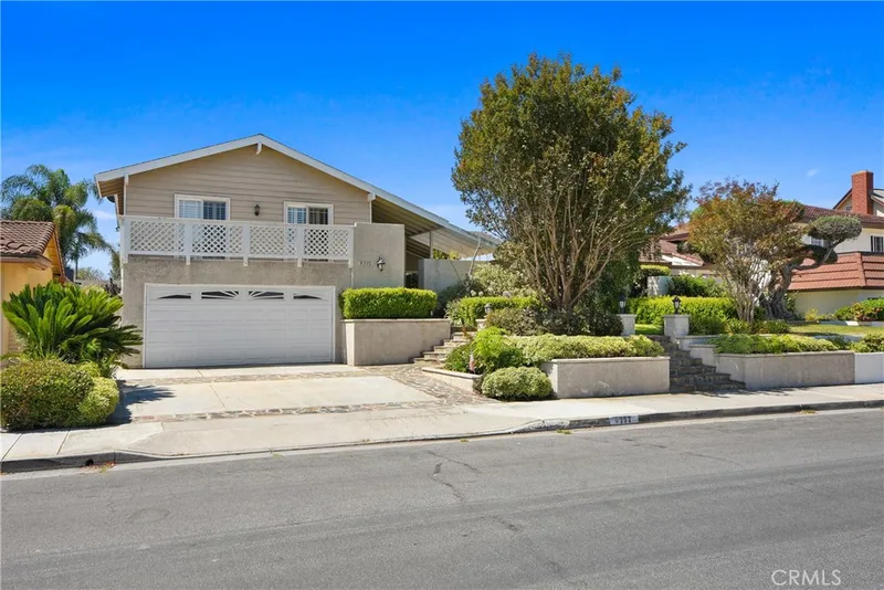 8392 Snowbird Drive, Huntington Beach, CA 92646