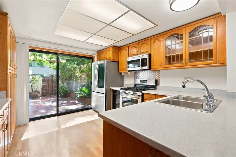 8402 Sunbeam Cir, Huntington Beach