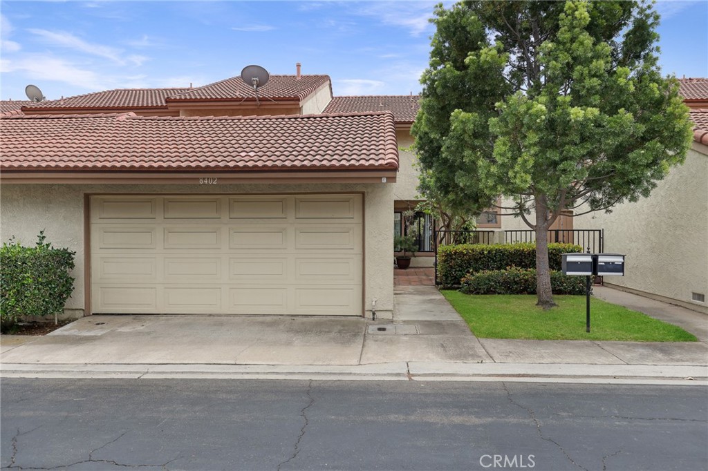 8402 Sunbeam Cir, Huntington Beach CA 92646 - photo 3