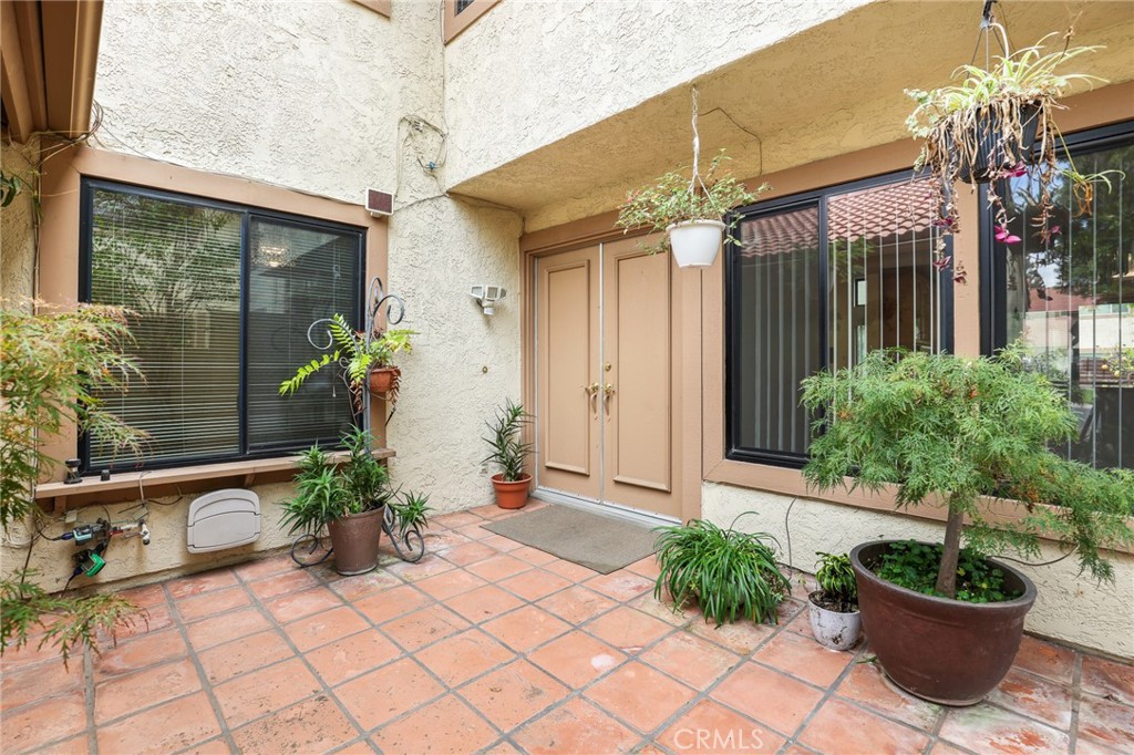 8402 Sunbeam Cir, Huntington Beach CA 92646 - photo 29
