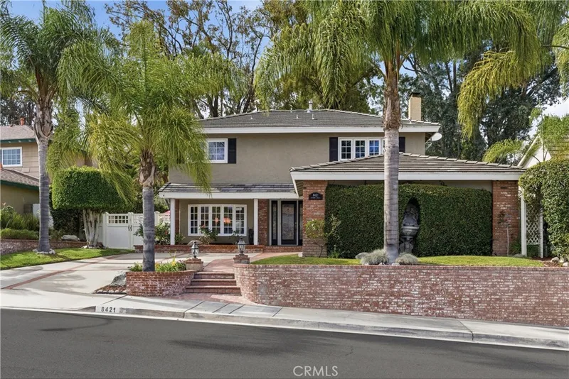 8421 Crimson Circle, Huntington Beach, CA 92646