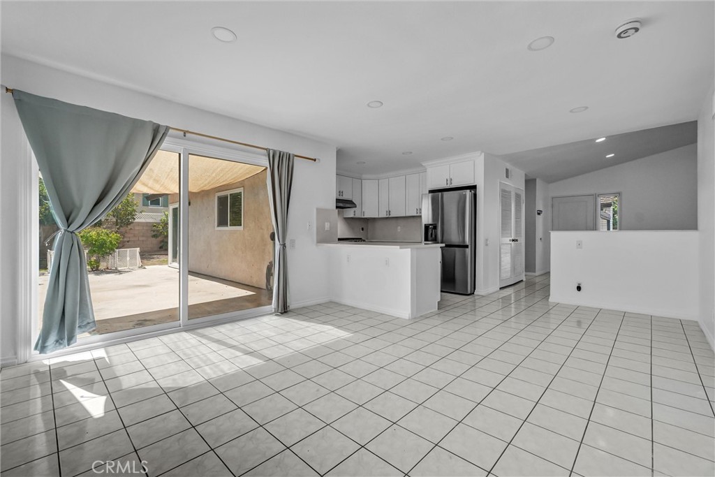 8422 Jalm Drive, Huntington Beach CA 92647 - photo 11