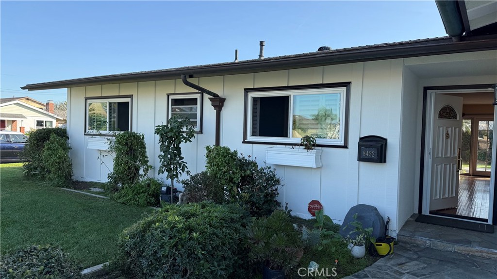8422 Munster, Huntington Beach CA 92646 - photo 1