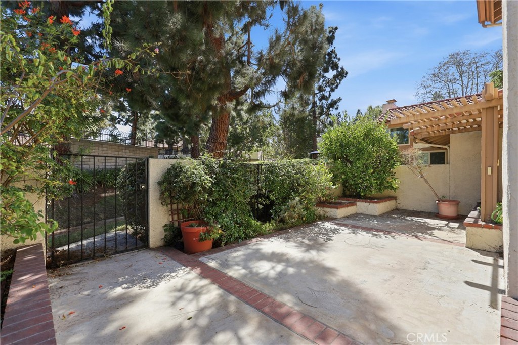 8424 Goldsport Circle, Huntington Beach CA 92646 - photo 29