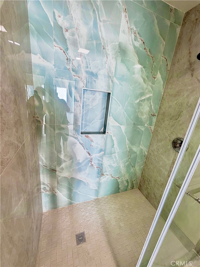 8431 Tamaru, Huntington Beach CA 92647 - photo 9