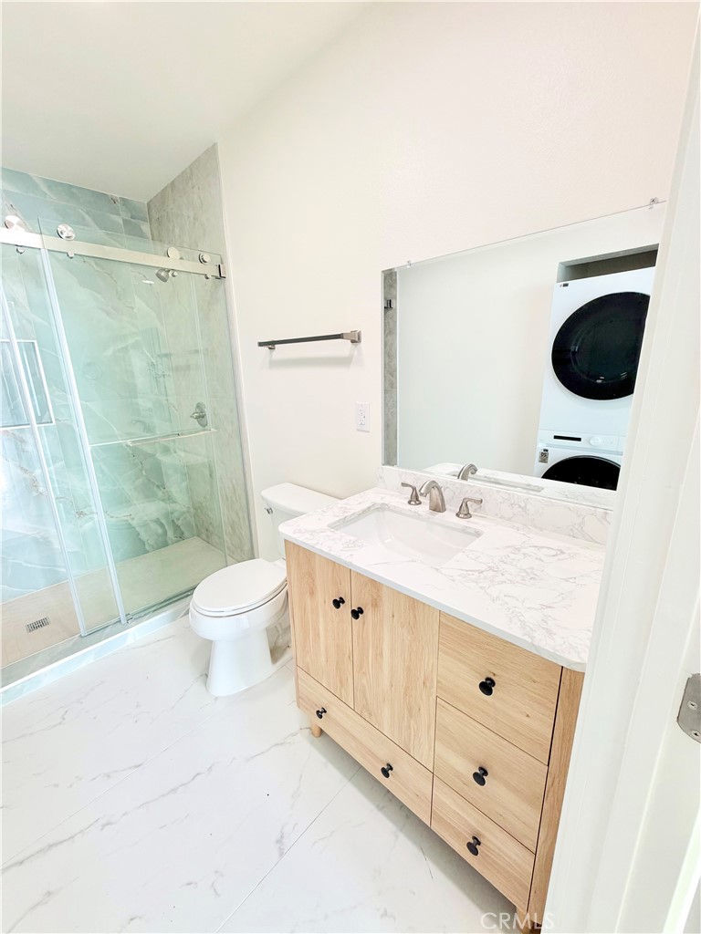 8431 Tamaru, Huntington Beach CA 92647 - photo 15