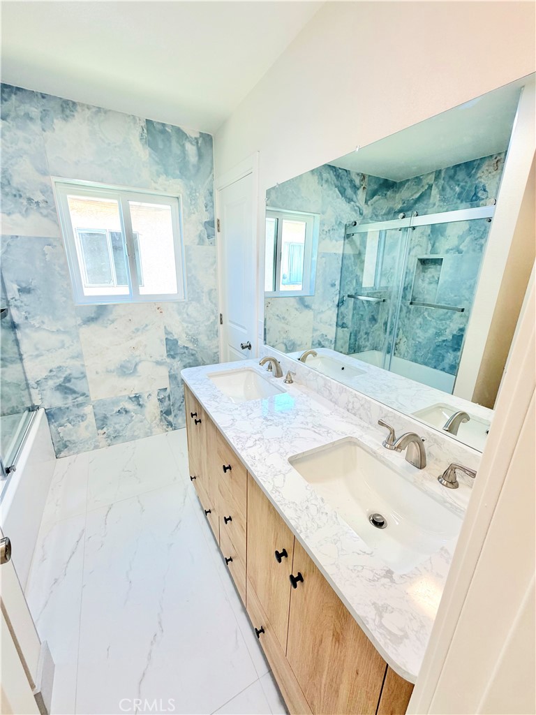 8431 Tamaru, Huntington Beach CA 92647 - photo 17