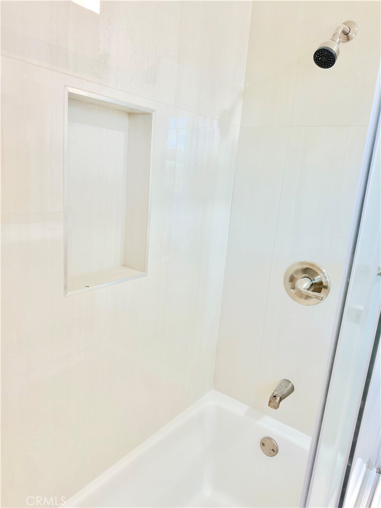 8431 Tamaru, Huntington Beach CA 92647 - photo 23