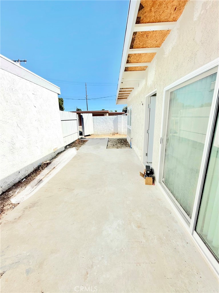 8431 Tamaru, Huntington Beach CA 92647 - photo 29
