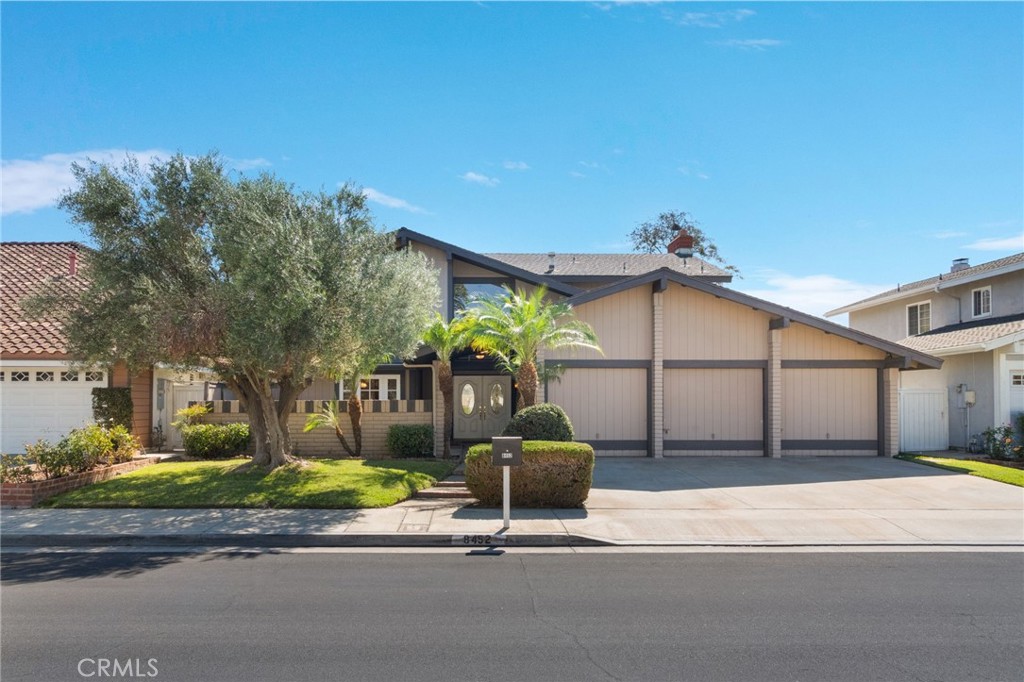 8452 Compton, Huntington Beach CA 92646 - photo 2