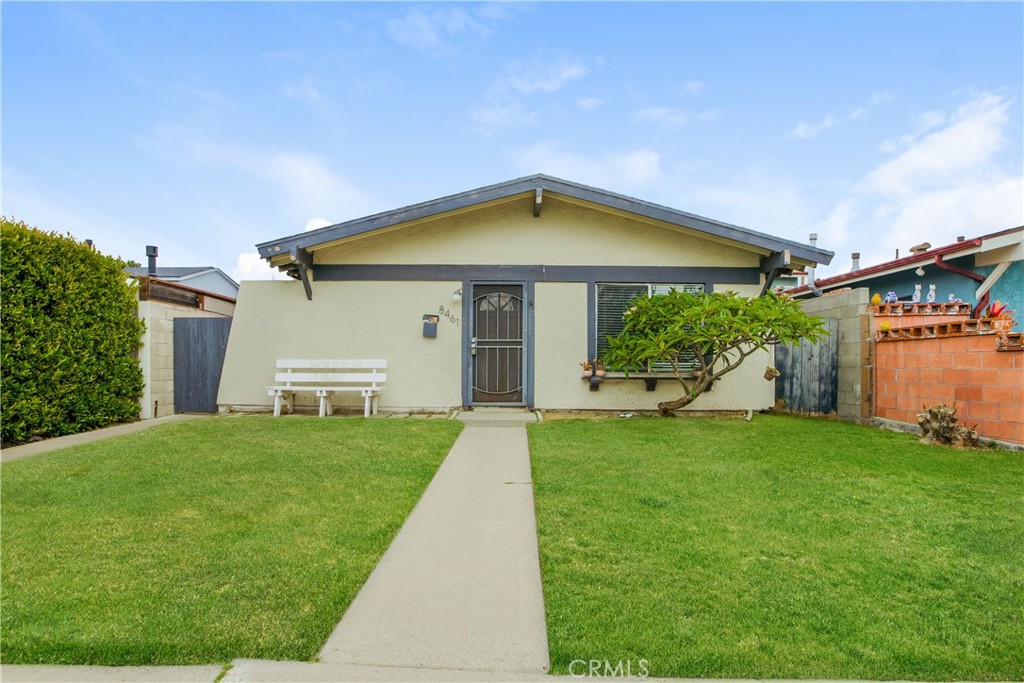 8461 Lomond, Huntington Beach CA 92646 - photo 1