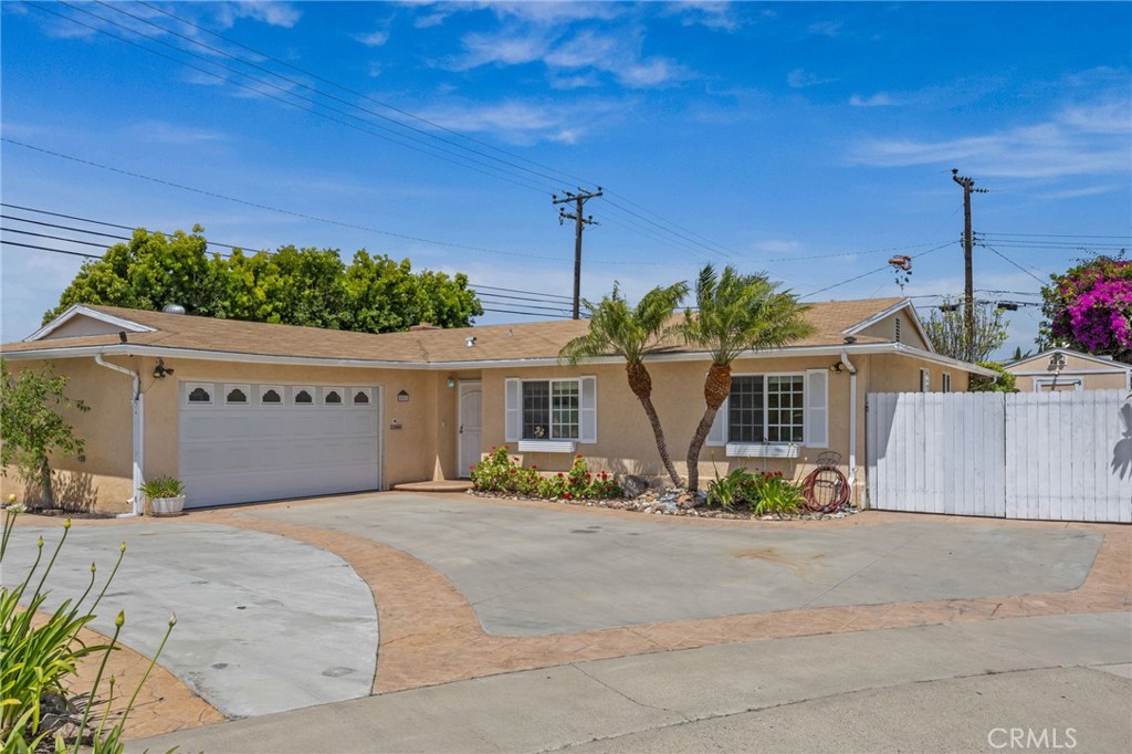 8501 Orinda Circle, Huntington Beach CA 92647 - photo 1