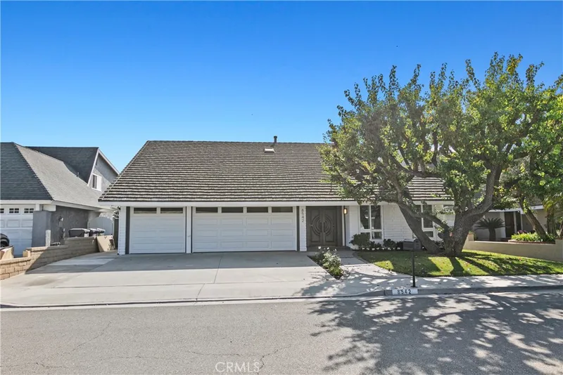 8542 Bayonne, Huntington Beach, CA 92646