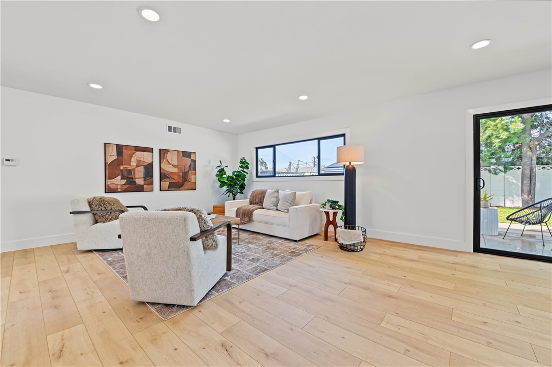 8561 Donald Circle, Huntington Beach CA 92647 - photo 25