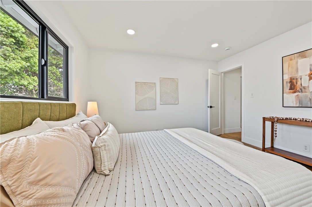 8561 Donald Circle, Huntington Beach CA 92647 - photo 28