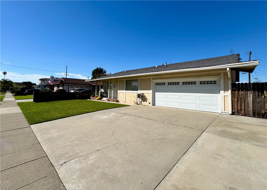 8561 Glasgow Circle, Huntington Beach CA 92647 - photo 1