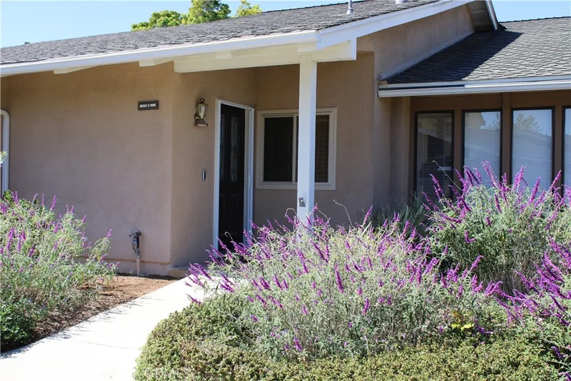 8565 COLUSA Circle 906C, Huntington Beach, CA 92649