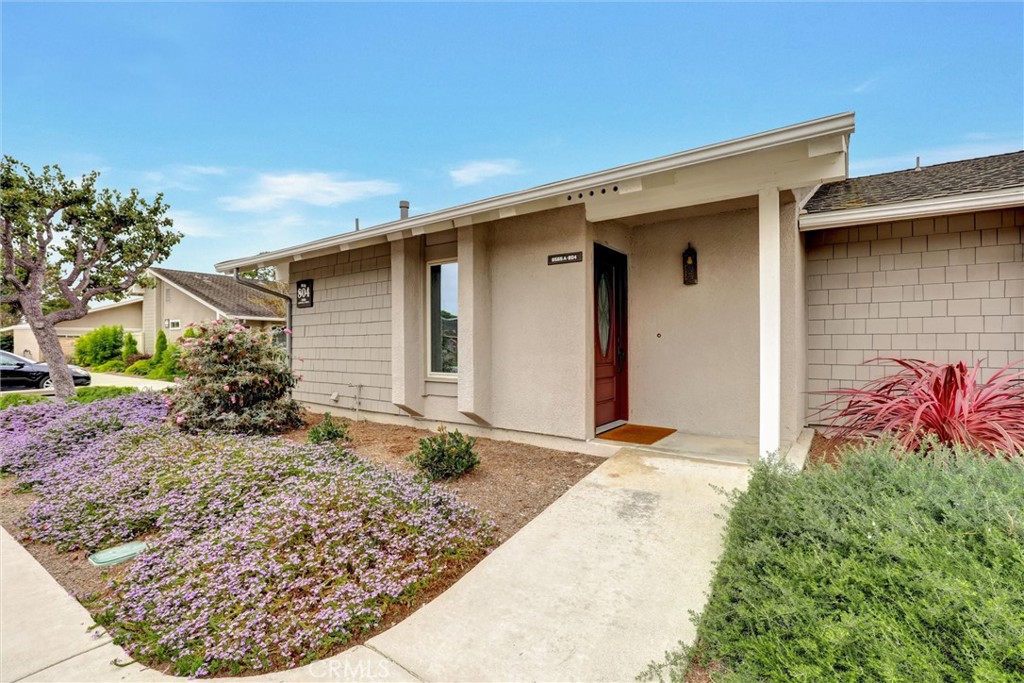 Unit 804A Front. Corner unit. - 8565 Larkhall Circle 804 A, Huntington Beach CA 92646 - photo 1