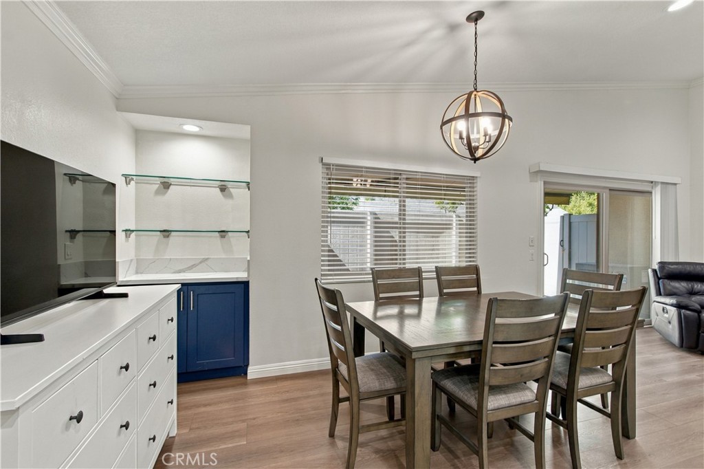 Modern light fixtures - 8565 Sierra Circle 916A, Huntington Beach CA 92646 - photo 5
