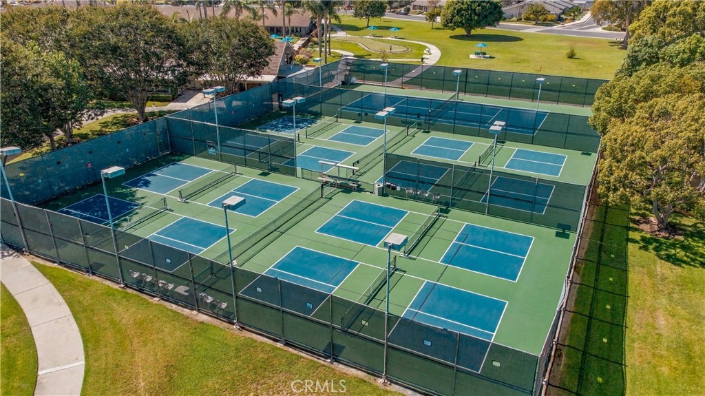 Pickleball courts - 8565 Sierra Circle 916A, Huntington Beach CA 92646 - photo 35