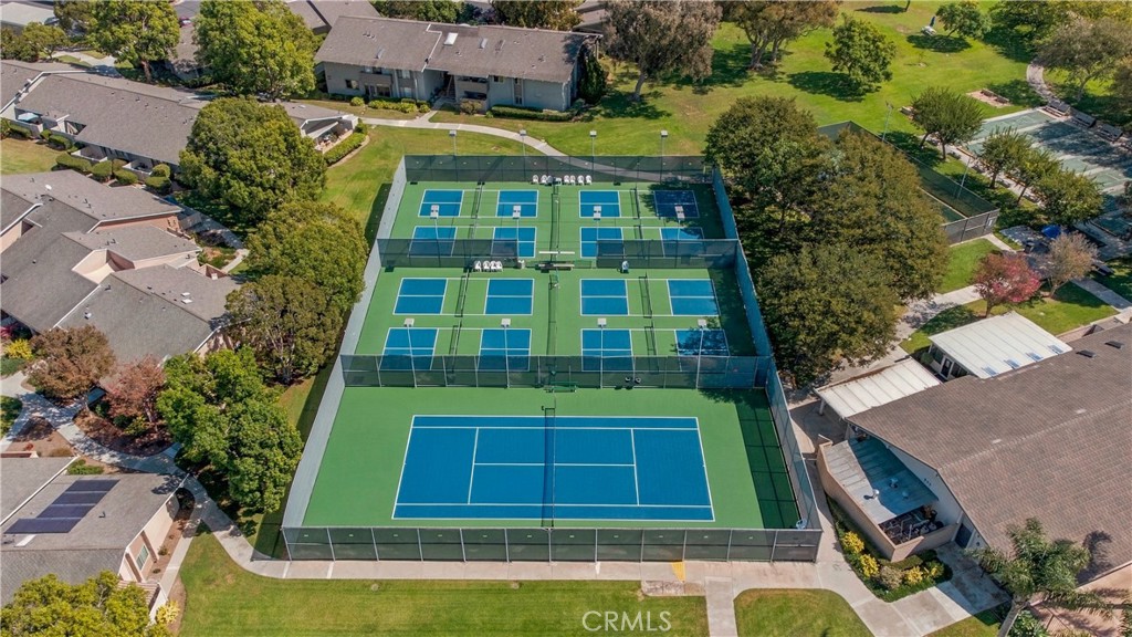Tennis & Pickleball courts - 8565 Sierra Circle 916A, Huntington Beach CA 92646 - photo 40