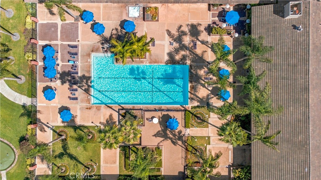 Main Pool & clubhouse - 8565 Sierra Circle 916A, Huntington Beach CA 92646 - photo 38