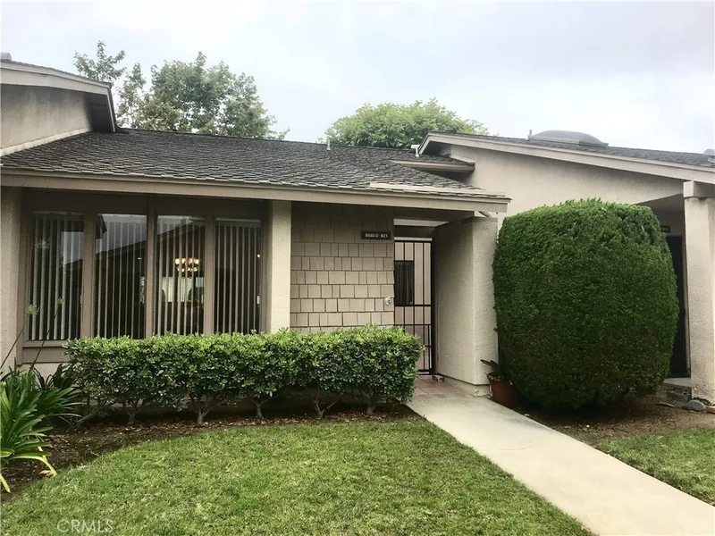 8565 Trinity Cir 821D, Huntington Beach, CA 92646