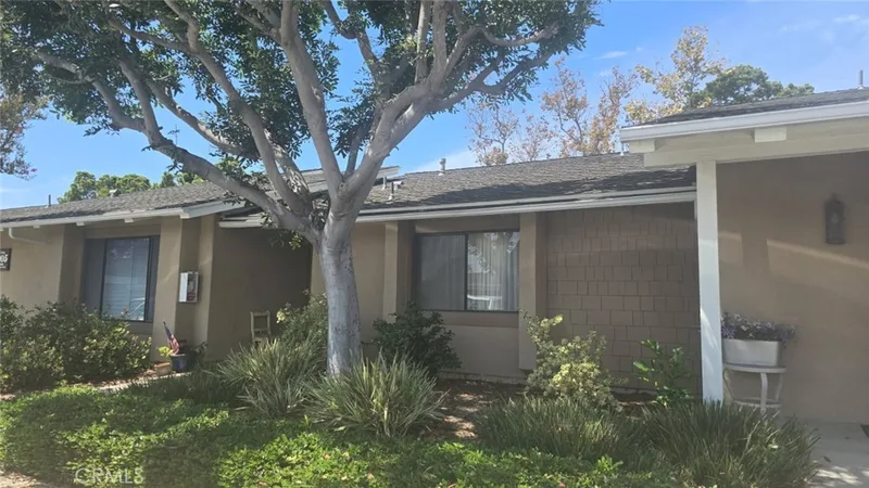 8566 Colusa Cir Court 905D, Huntington Beach, CA 92646