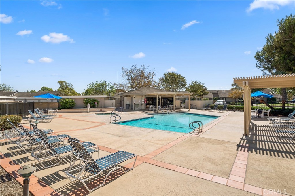 8566 Colusa Circle 905A, Huntington Beach CA 92646 - photo 2