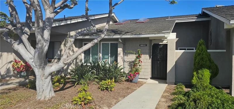 8566 Trinity Circle 817D, Huntington Beach, CA 92646