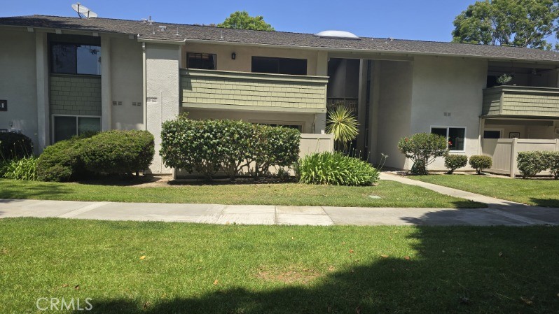 8566 Van Ness Ct Court 21F, Huntington Beach CA 92646 - photo 1