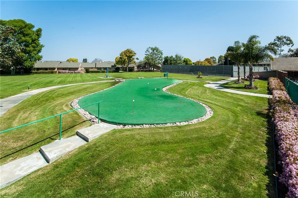 Putting Green - 8605 Solano 1005-B, Huntington Beach CA 92646 - photo 29