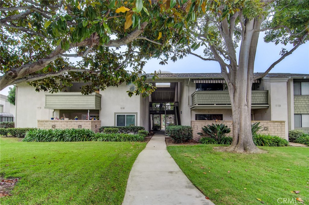 8633 Portola Court 16H, Huntington Beach CA 92646 - photo 1