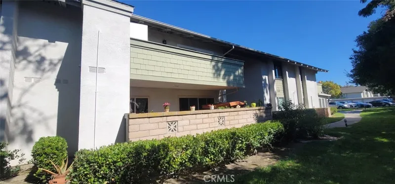 8633 Portola Court 18G, Huntington Beach, CA 92646