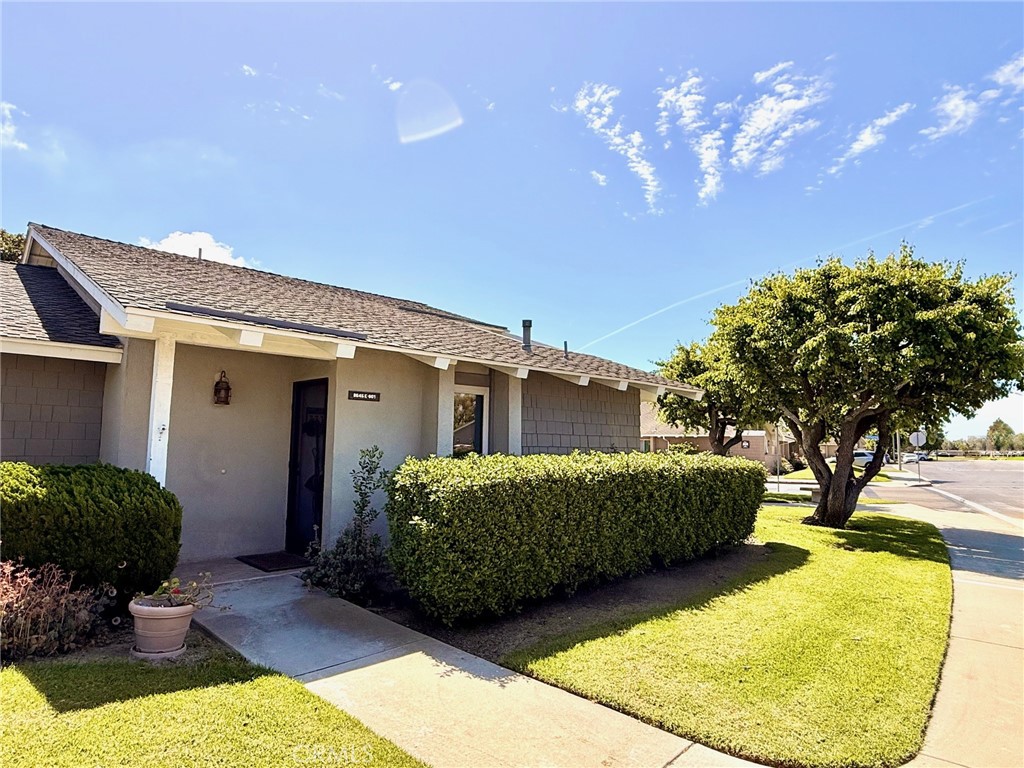 8645 Butte Circle 601E, Huntington Beach CA 92646 - photo 1