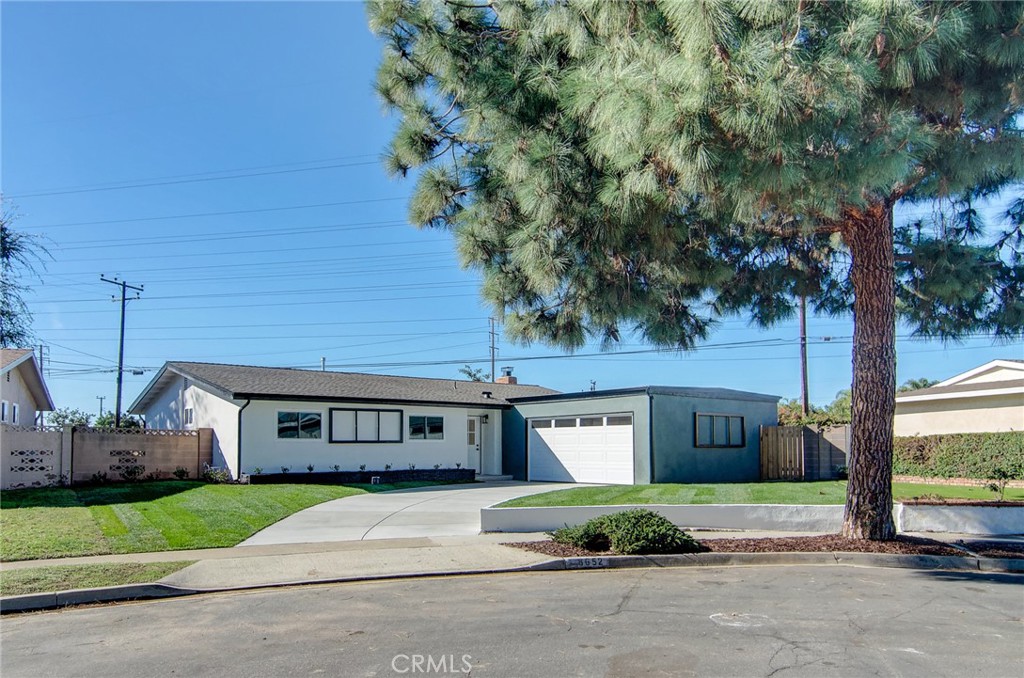 8652 Royer, Huntington Beach CA 92647 - photo 1